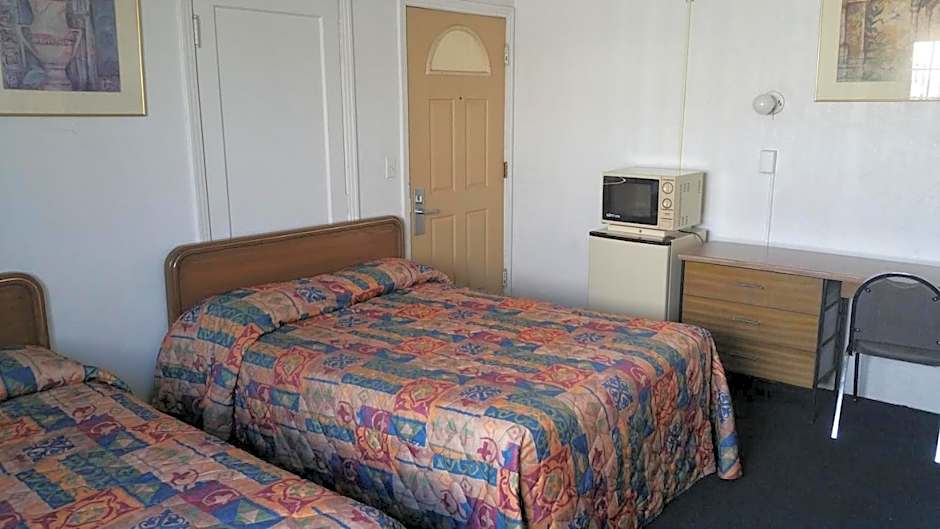 San Joaquin Motel