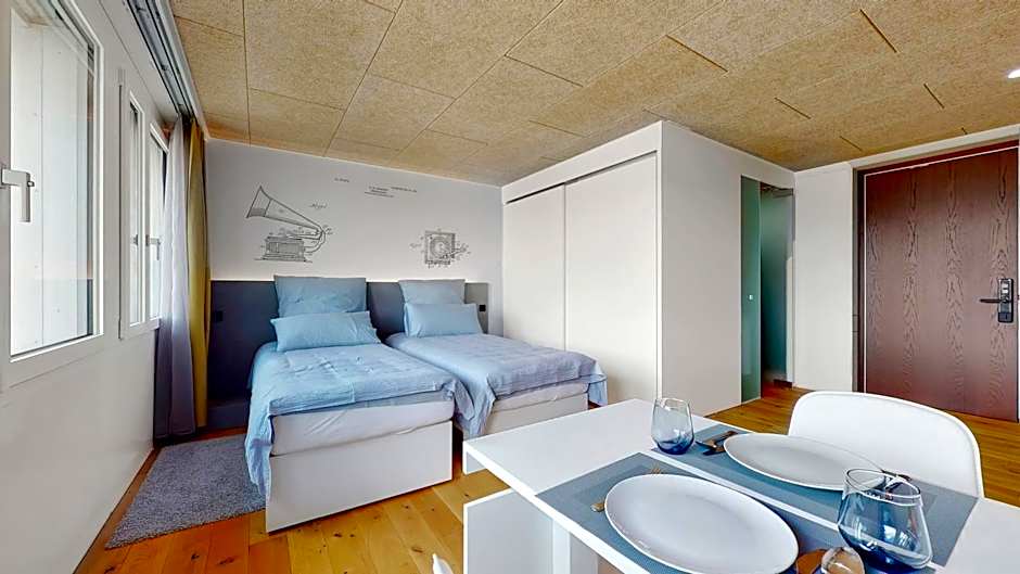 Evi's Home Hotel & Apartments