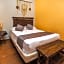 Casa Aluxes Hotel