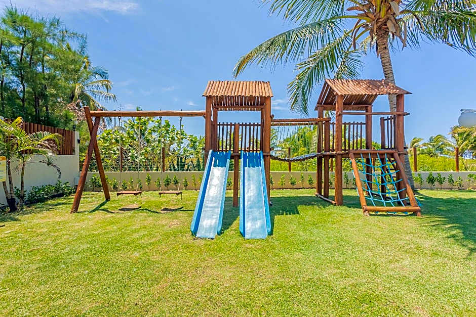 IT84 Wonderful 4-Suite Apartment, Right on the Beach - Itacimirim