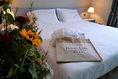 double room with spa access