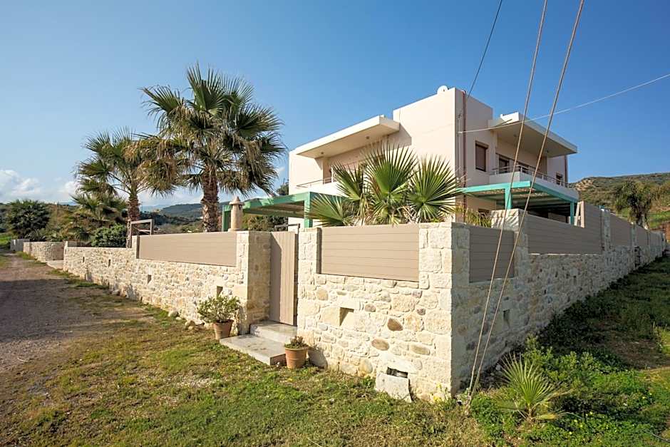 Arodamos Studios & Apts