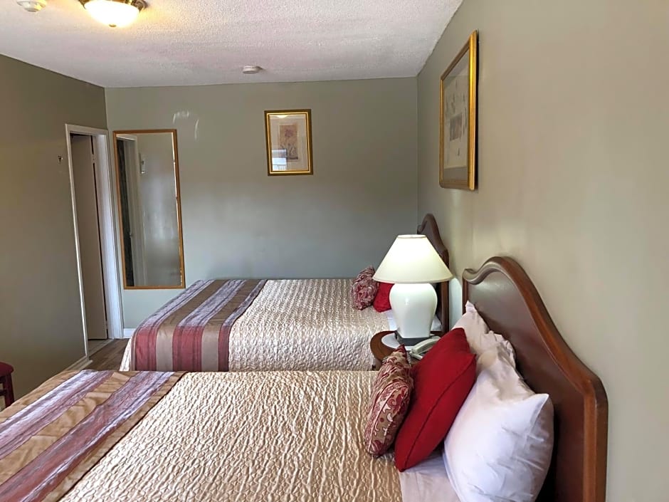 Niagara Inn & Suites
