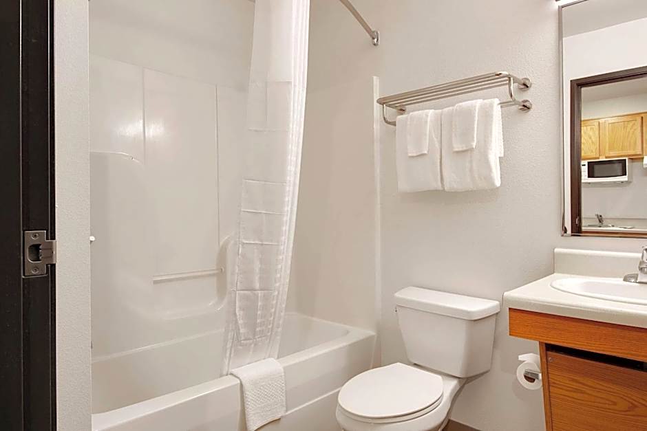 WoodSpring Suites Conroe