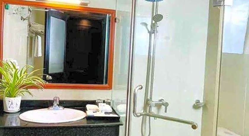 Sea Pearl Hotel