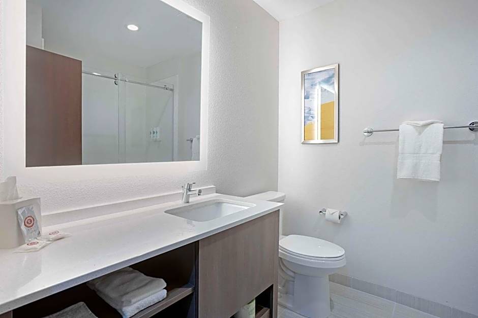 Comfort Inn & Suites Mountain Grove US-60