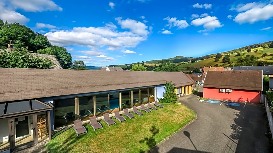 Logis Hostellerie Motel Au Bois Le Sire