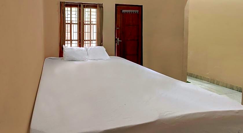 OYO Life 92846 Kost Putra Griya Eka