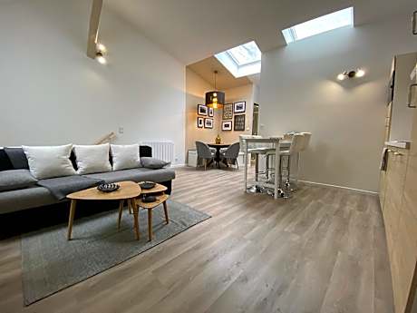 apartment-premium-ensuite with shower