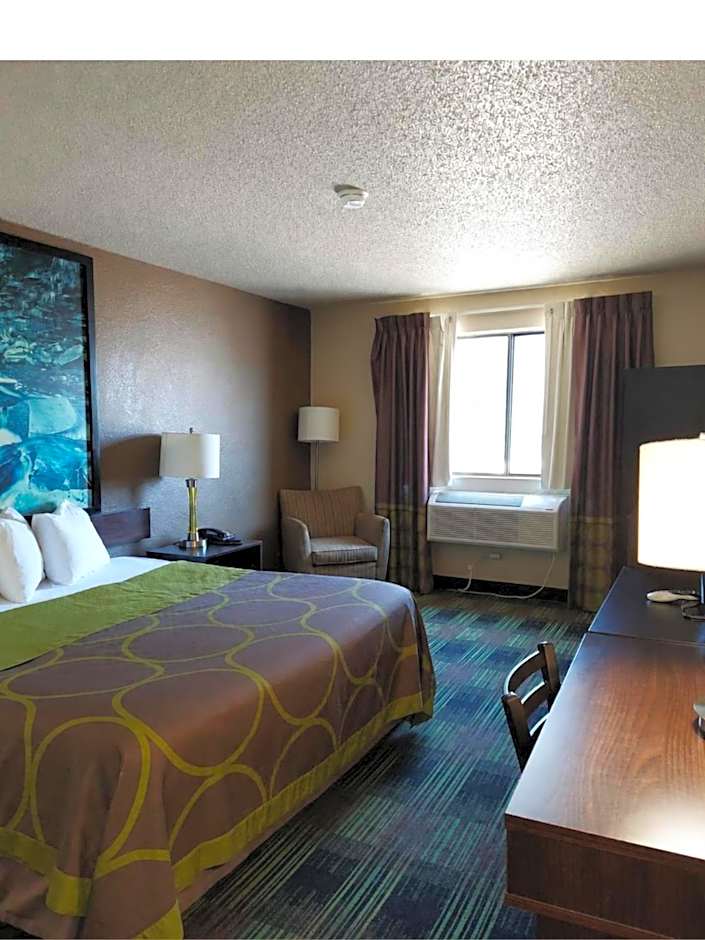 Super 8 by Wyndham Dunbar/Charleston Area