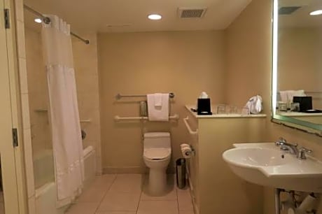 Double Room with Bath Tub - Disability Access 