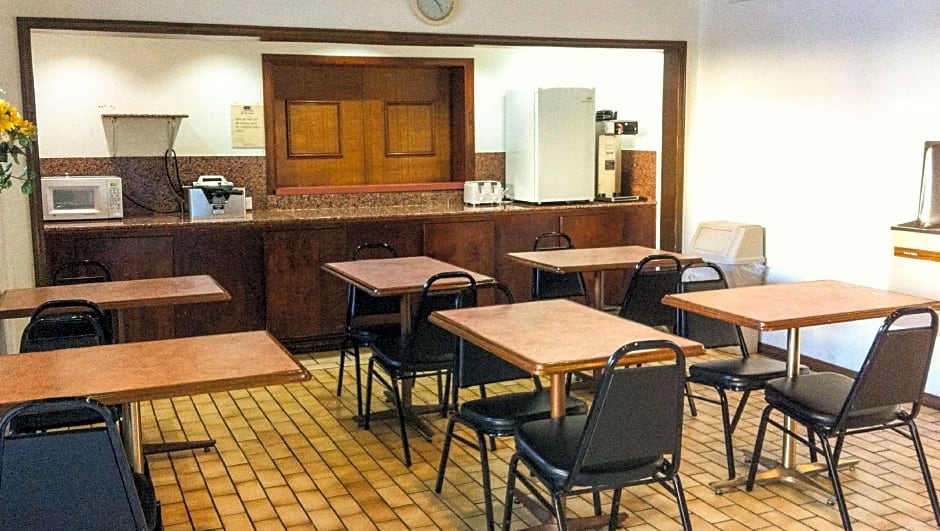 Oaktree Inn & Suites Oklahoma City – Oklahoma City, OK