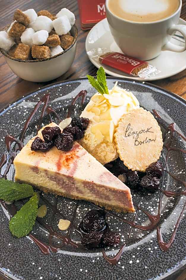 The Peacock at Barlow