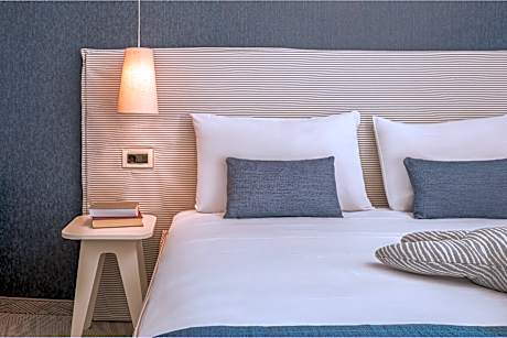 COMFORT DOUBLE SEASIDE ROOM WITH FRENCH BALCONY