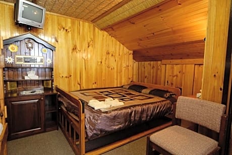 Quadruple Room with Bathroom