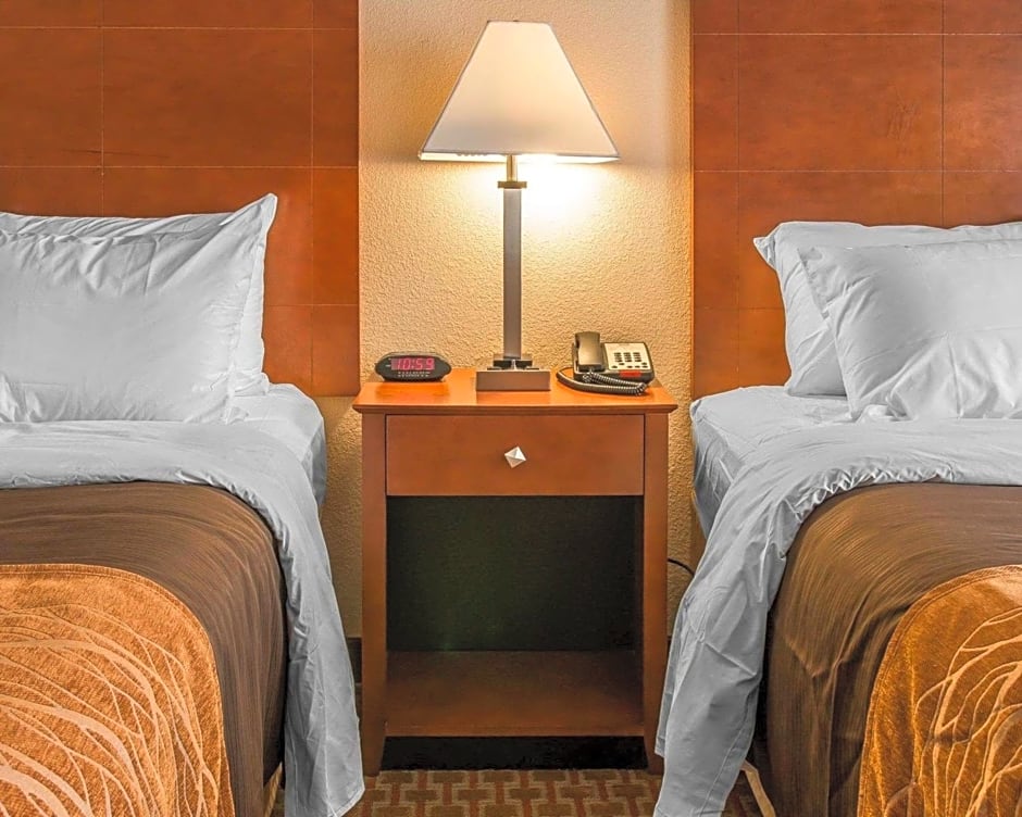 Quality Inn Near Interstate I94
