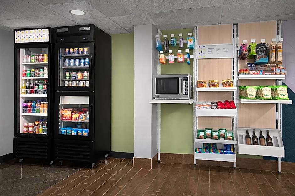 Spark by Hilton Denver East I 70