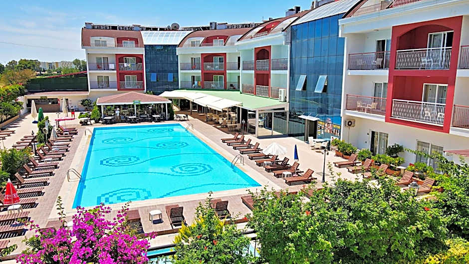 Side Legend Hotel