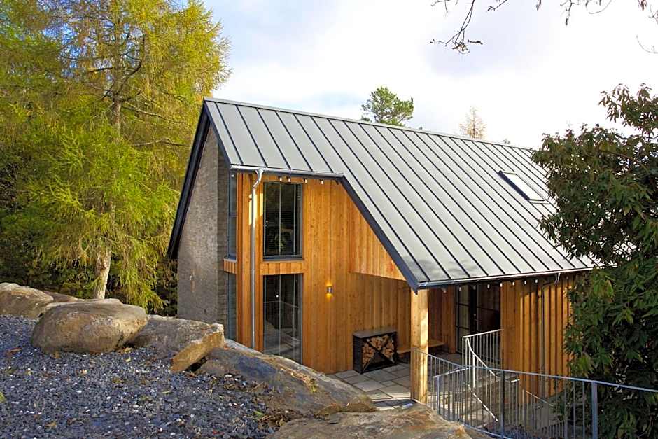 LOCH TAY HIGHLAND LODGES and GLAMPING PARK