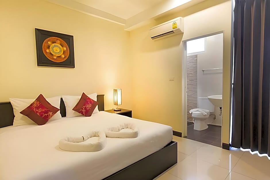 The Elegant Patong Hotel