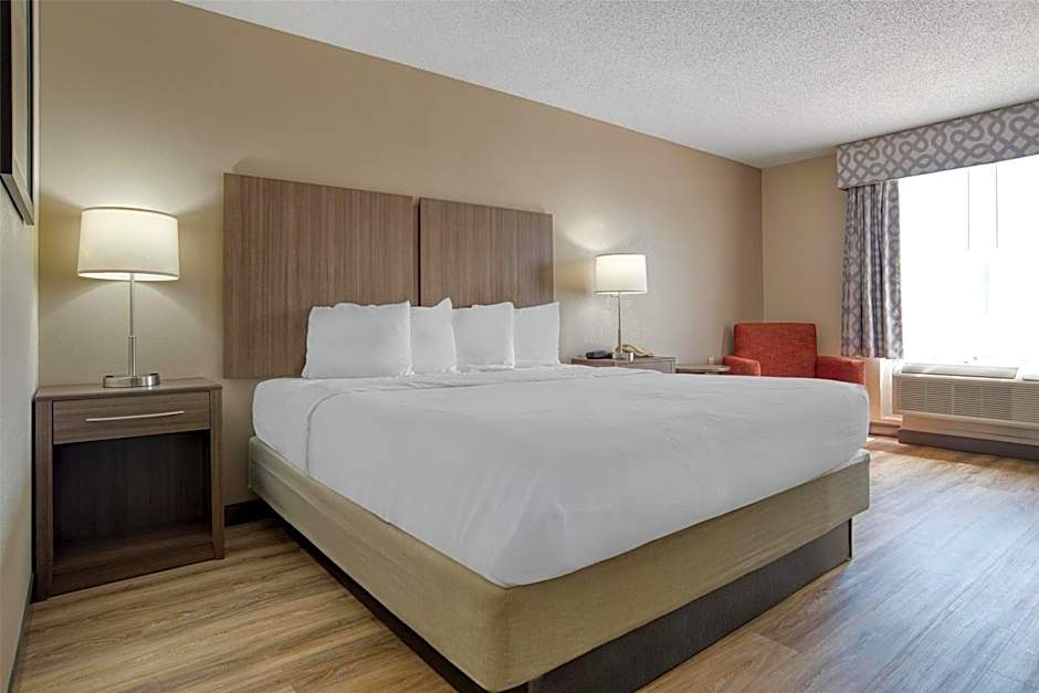 Best Western Plus Philadelphia-Choctaw Hotel and Suites