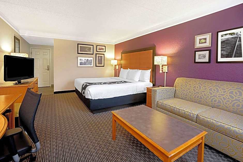 La Quinta Inn & Suites by Wyndham Tacoma Seattle