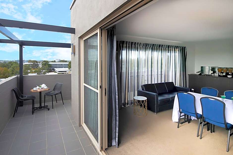 Mantra Castle Hill Sydney, an Accor Hotel