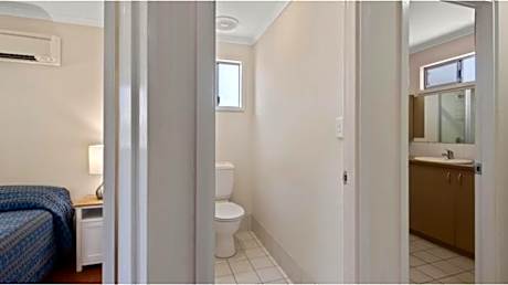 Deluxe 2 Bedroom Cabin