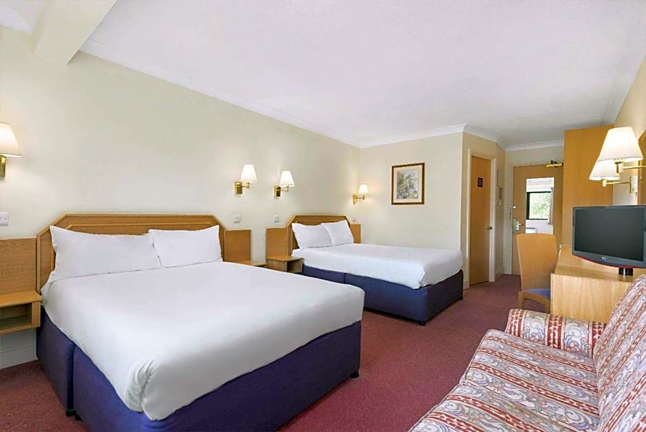 Days Inn Watford Gap
