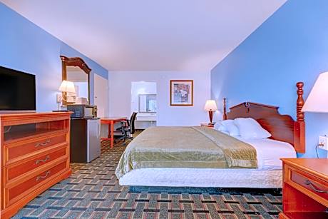 King Bed Accessible Non-Smoking