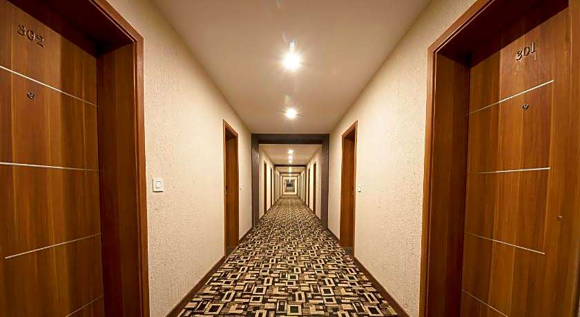 Le ROI Haridwar Hotel