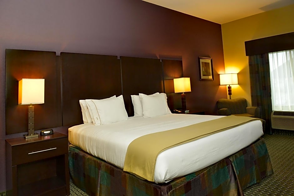 Holiday Inn Express Baton Rouge North, an IHG Hotel