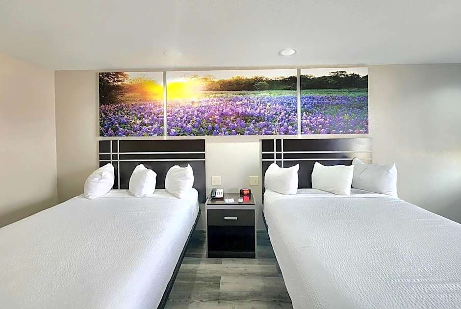 Days Inn by Wyndham Baytown TX