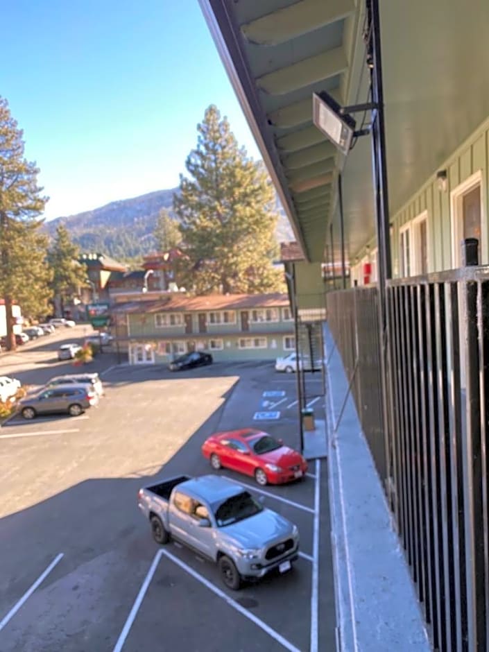 Budget INN At The Heavenly Gondola