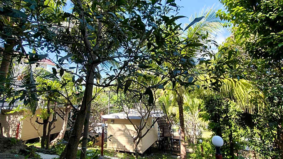 Hill Zone Home Stay by Little Paradise