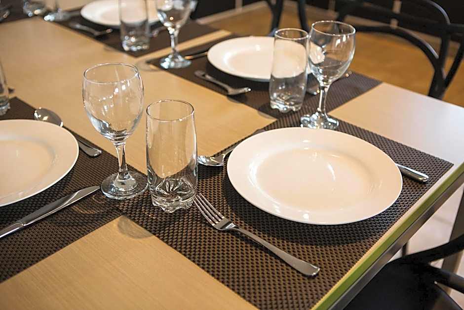 Nightcap at St Albans Hotel