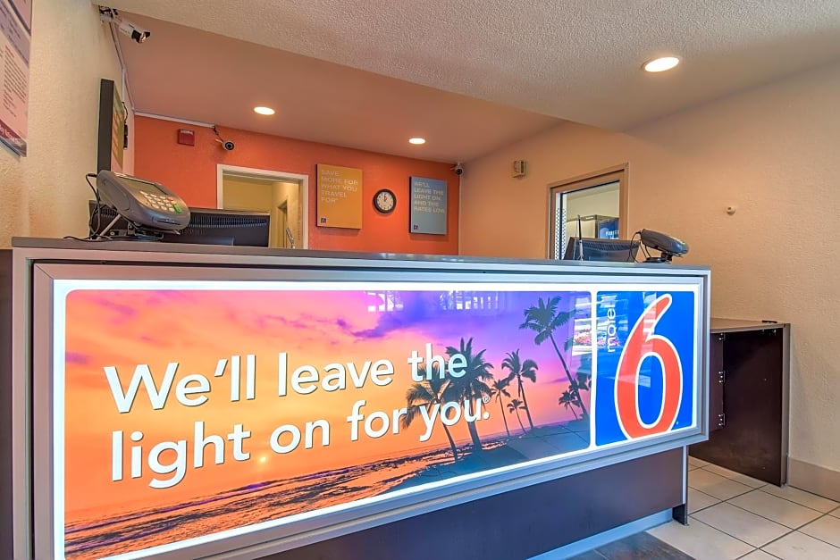 Motel 6-Westminster, CA - South - Long Beach Area