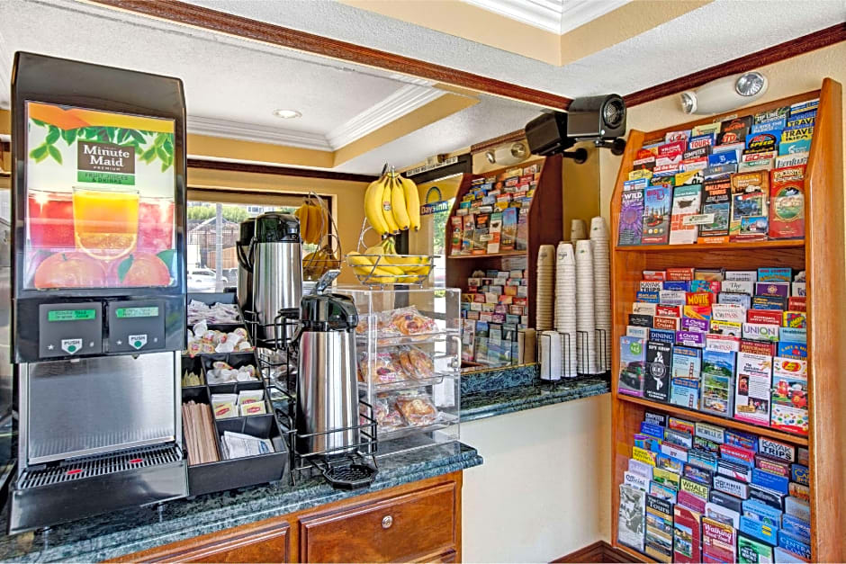 Days Inn by Wyndham San Francisco - Lombard