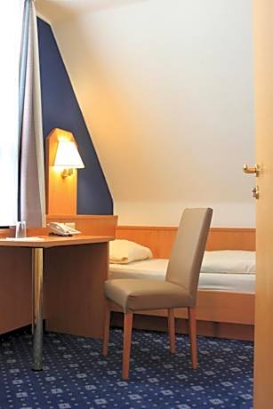 Single Room with Bathroom