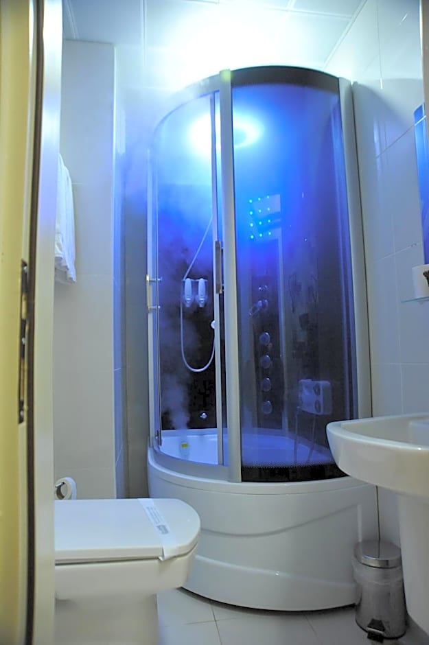 Gloria Tibi Hotel