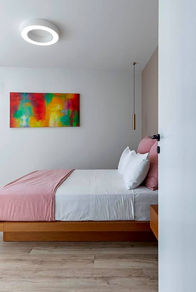 Supreme Luxury Suites by Athens Stay