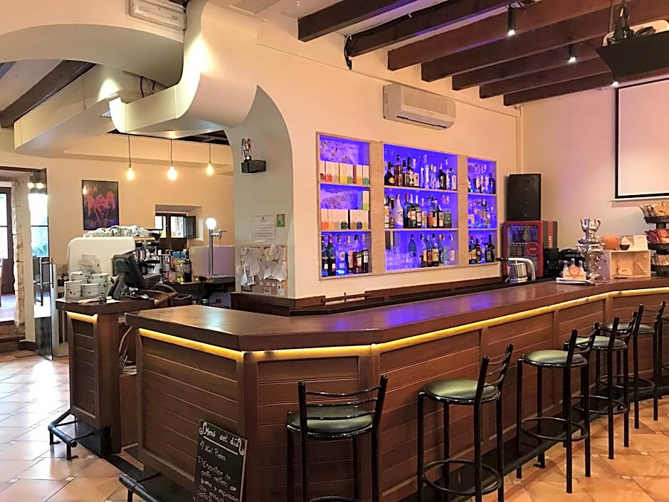 Petit Hotel C'an Mel