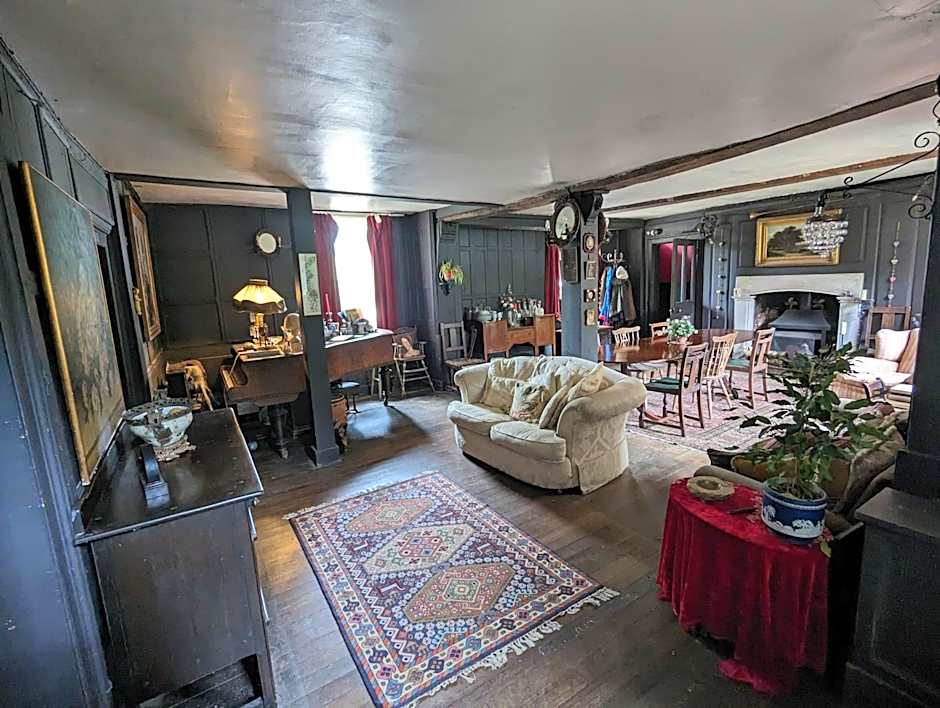 Old Manor House