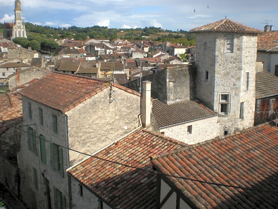 Chambre d'H¿tes La Tour de Brazalem