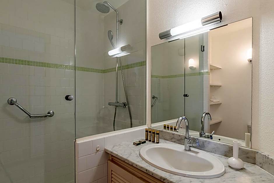 Hôtel-Résidence la Pinède