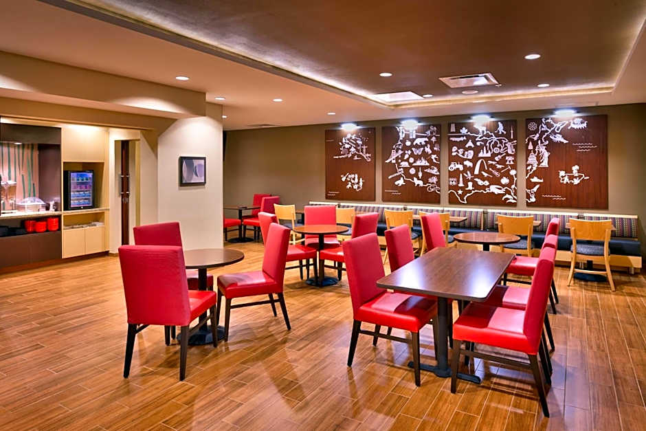 TownePlace Suites by Marriott Dickinson