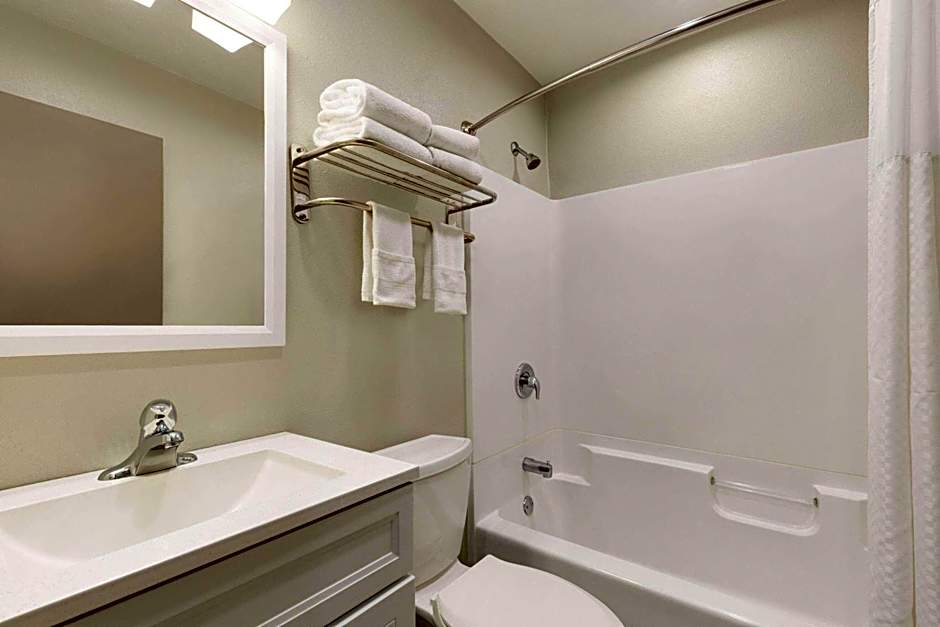 Super 8 by Wyndham Eureka