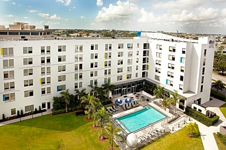 Aloft Miami Doral