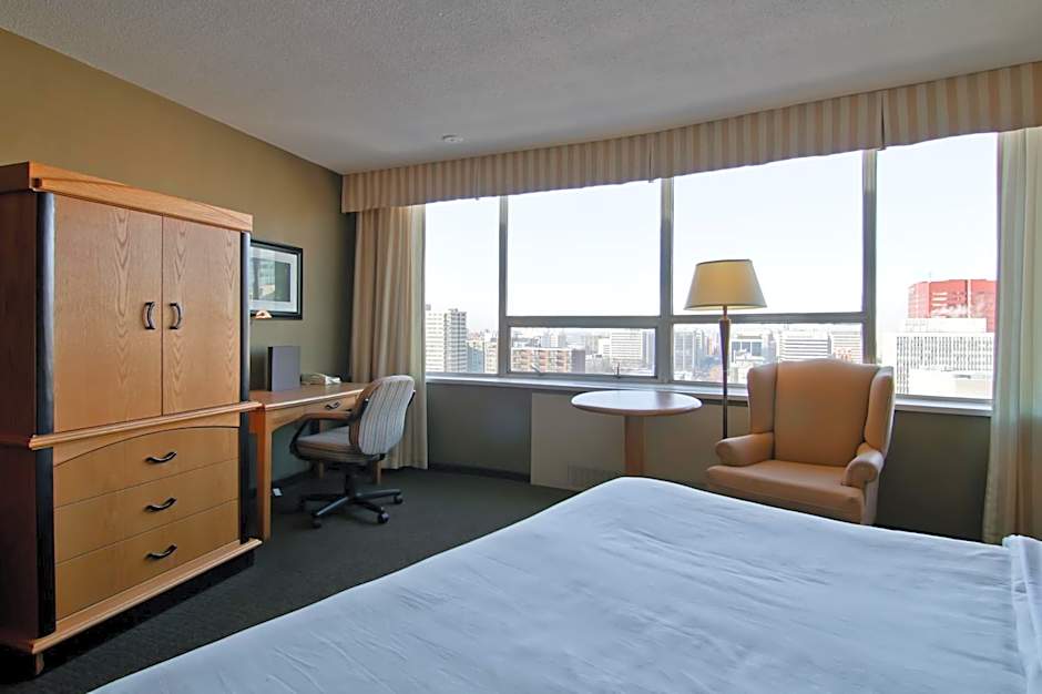 Chateau Lacombe Hotel