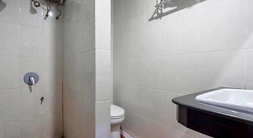 RedDoorz Syariah near Jamtos Jambi